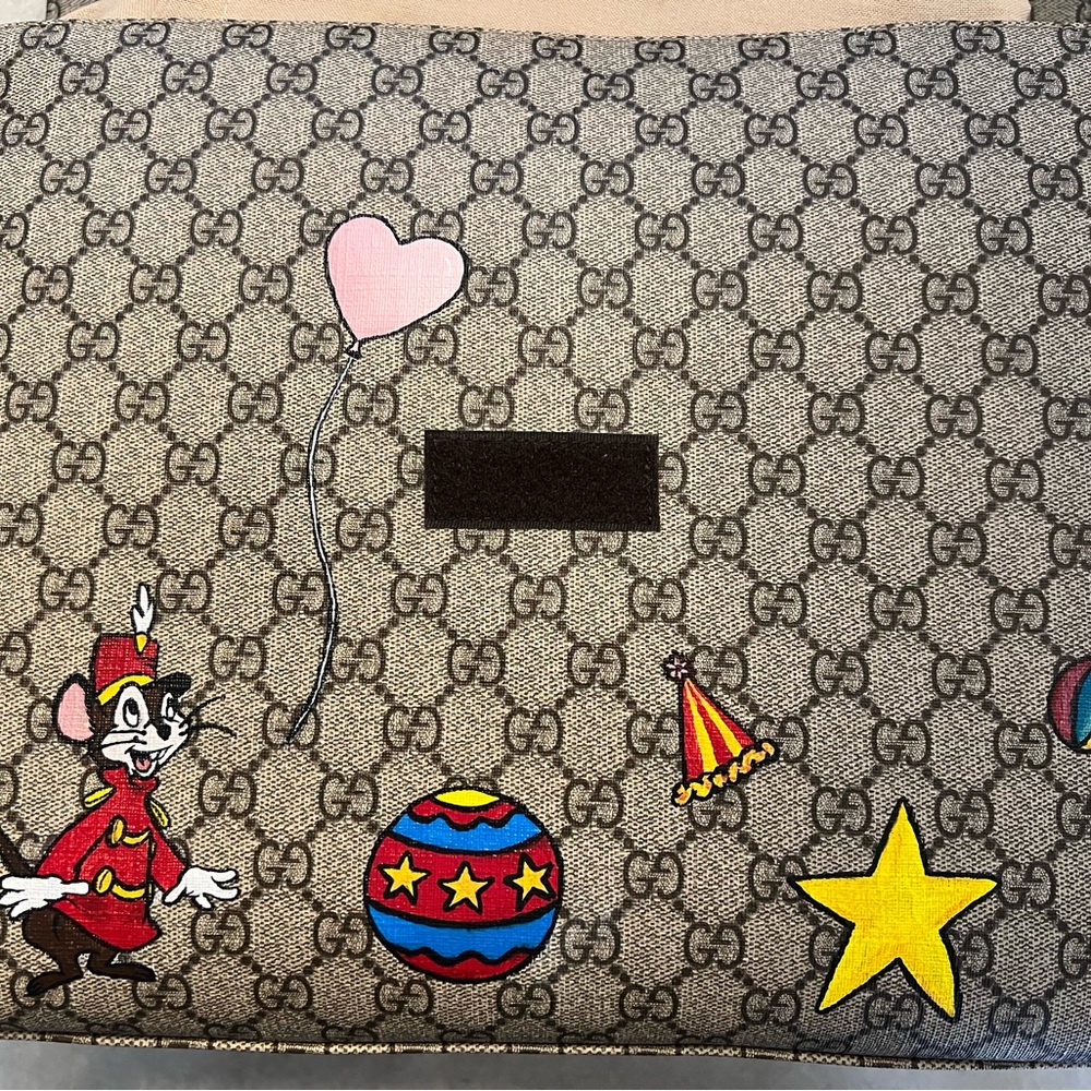 Custom painted luxury handbags - Gucci, Louis Vuitton - Picture 4 of 7